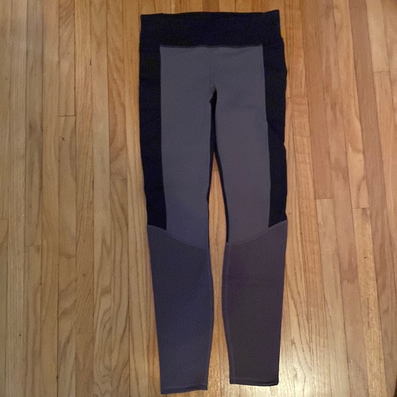 Fabletics Powerhold Leggings - Picture 1 of 3